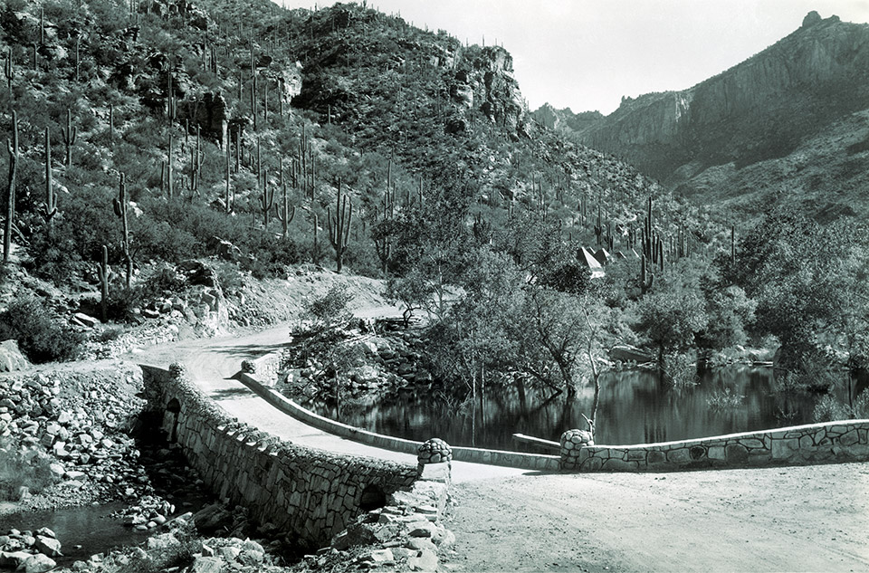 Photograph: Arizona State Library, Archives and Public Records