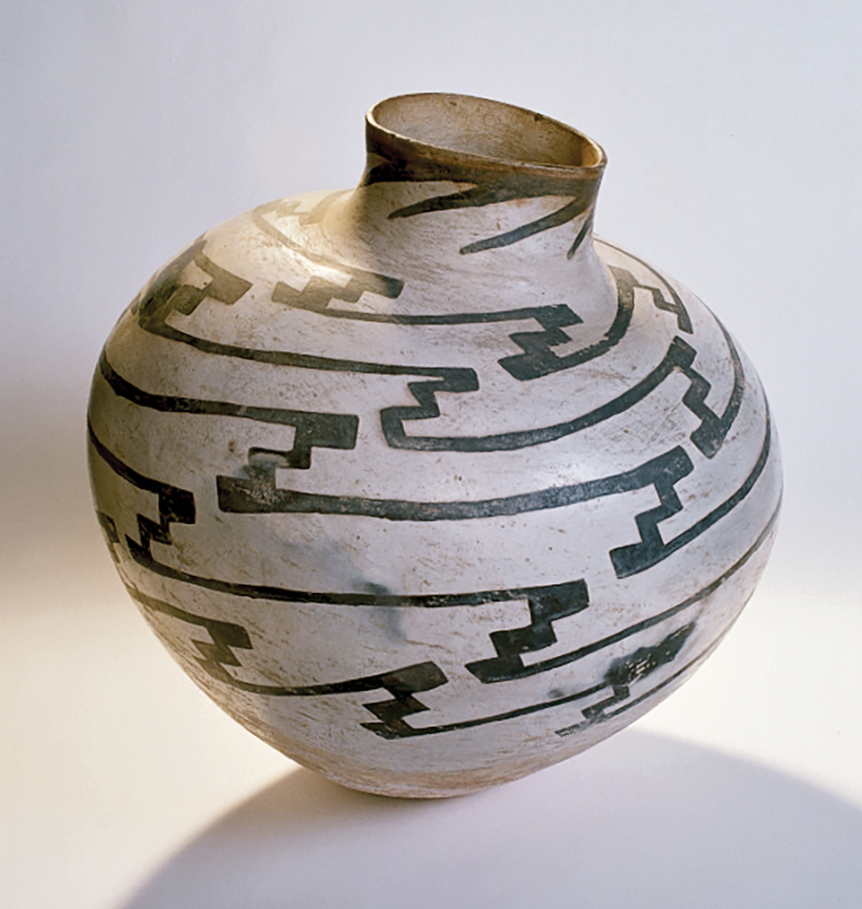 Clay Vessels: Ancestral Puebloans fashioned natural paintbrushes from the yucca plant to decorate their pottery. Unglazed pots, called ollas, were used for carrying water, cooking and storing grains. The more intricate Kayenta Black-on-white olla (above) dates from a.d. 1260  to 1300. The Sosi Black-on-white vessel (below) was made between a.d. 1070 to 1150. | George H.H. Huey
