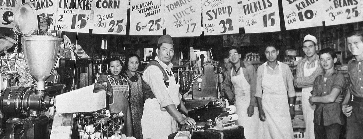 Members of the Ong family are shown in an undated photo at Gilbert’s Sam Lee Grocery. GILBERT HISTORICAL MUSEUM