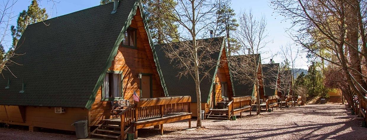 0614_strawberrycabins.jpg