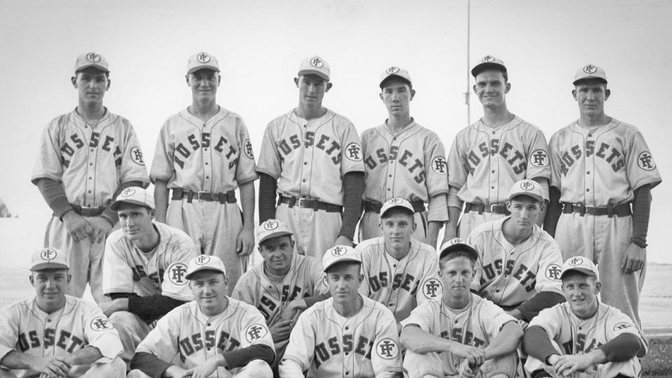 Bob James (back row, far right) appears in a team photo during his time with the Idaho Falls Russets, a New York Yankees farm team, in the early 1940s. | Courtesy of Alicia Hicks