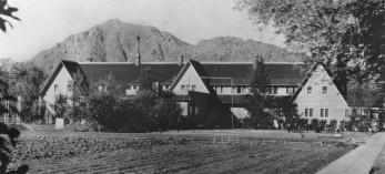 The Ingleside Inn stands near Camelback Mountain in an undated photo.