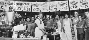 Members of the Ong family are shown in an undated photo at Gilbert’s Sam Lee Grocery. GILBERT HISTORICAL MUSEUM