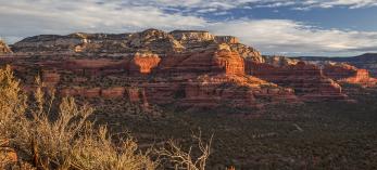 The Doe Mountain Trail offers an expansive and colorful view of the Red Rock-Secret Mountain Wilderness. | Laurence Parent