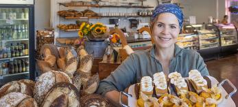 0121_Dining_Pangea_Bakery.jpg