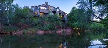 0920_InnAboveOakCreek.jpg