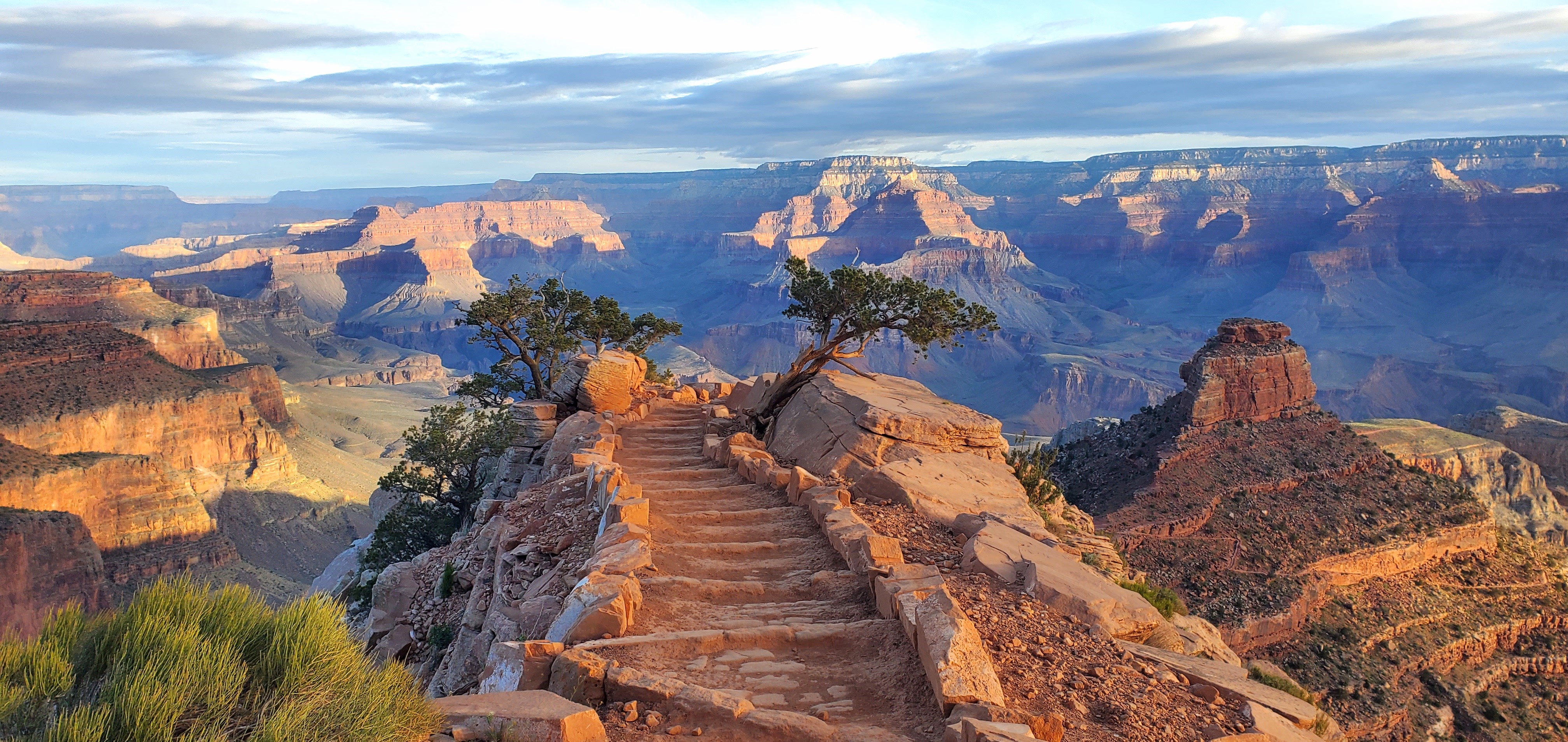 Photo by Monica Pyne  |  South Kaibab Tail @ Sun Rise