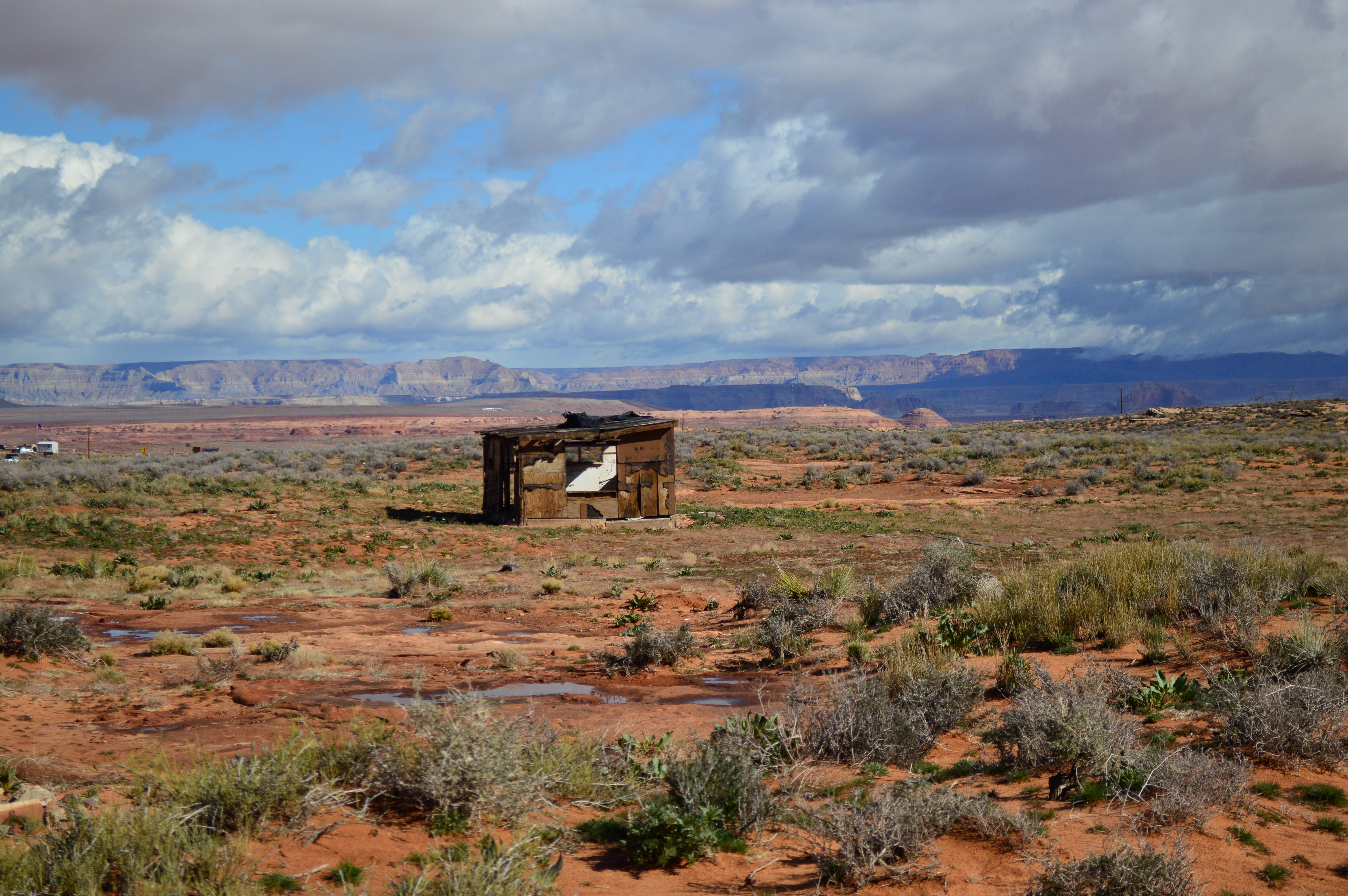 Photo by Dino Andres Alfaro  |  Abandoned shelter on Navajo Reservation heading to Secret Canyon 